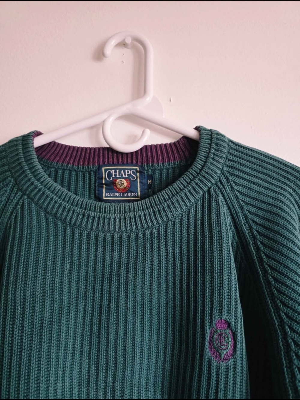 Chaps Teal Ribbed Crewneck Sweater with Pink Emblem Ralf Lauren - Picture 2 of 3